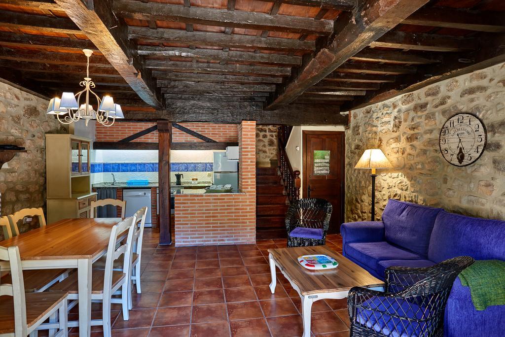 منزل الضيف Alles  في Casas Rurales La Tahona De Besnes المظهر الخارجي الصورة
