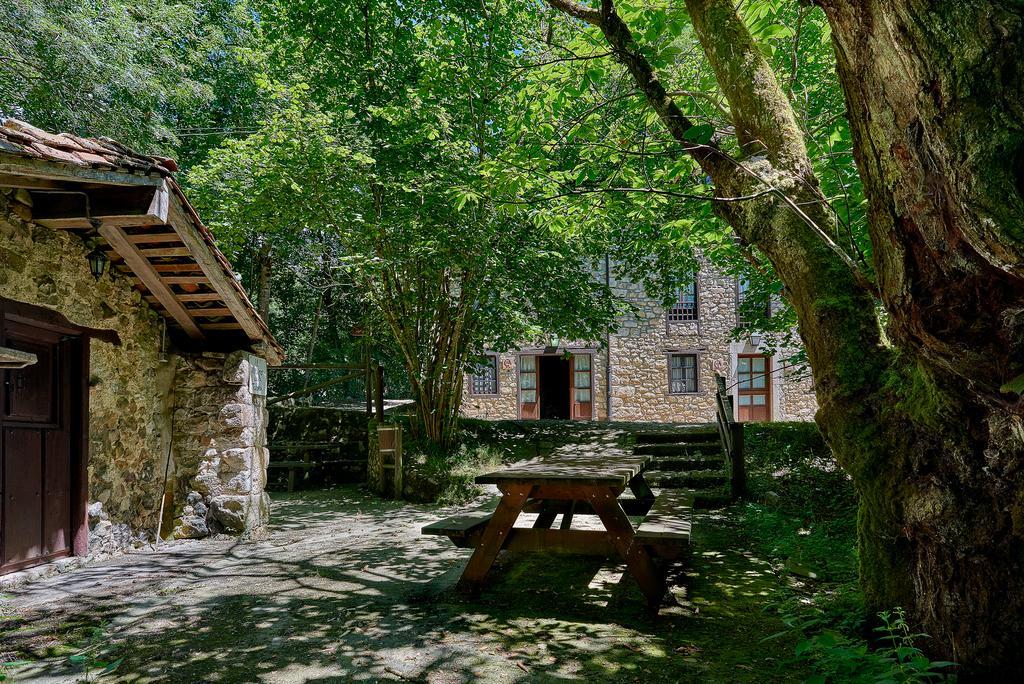 منزل الضيف Alles  في Casas Rurales La Tahona De Besnes المظهر الخارجي الصورة