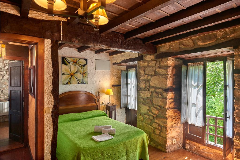 منزل الضيف Alles  في Casas Rurales La Tahona De Besnes المظهر الخارجي الصورة